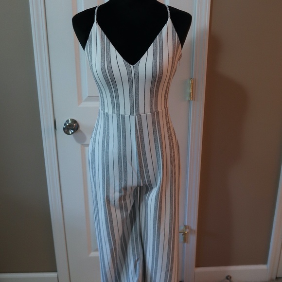 White stripped jumper - Picture 1 of 2